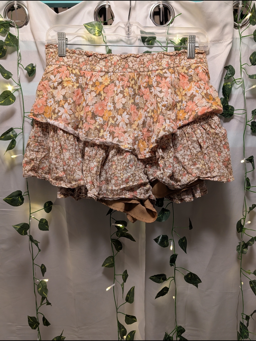 American Eagle Outfitters Peach Floral Tiered Ruffle Skort